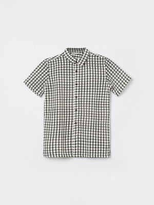 Fame Forever by Lifestyle Boys Solid Casual Black Shirt