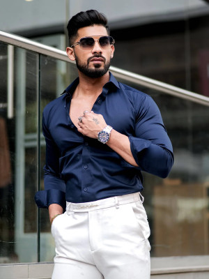 SOLSTICE Men Solid Casual Dark Blue Shirt
