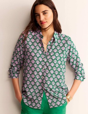 Attire Empire Women Printed Casual Green Shirt