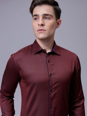 The Indian Garage Co. Men Solid Formal Maroon Shirt