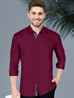 VTEXX Men Solid Formal Maroon Shirt
