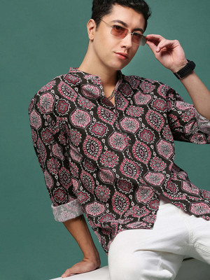 SHOWOFFFF Men Printed Casual Green Shirt