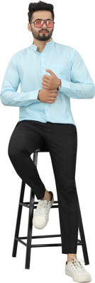 The style grove Men Solid Casual Light Blue Shirt