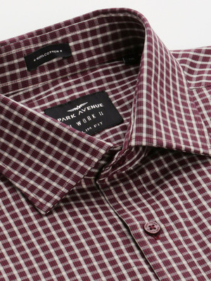 PARK AVENUE Men Checkered Formal Maroon Shirt