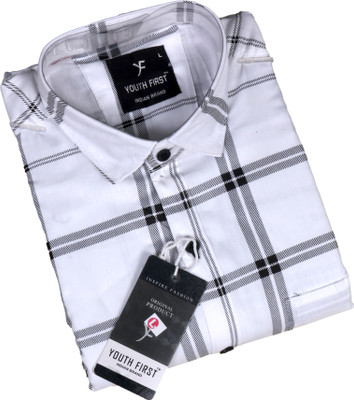 Men Regular Fit Checkered Spread Collar Casual Shirt For Rs. 299 @ 77% off