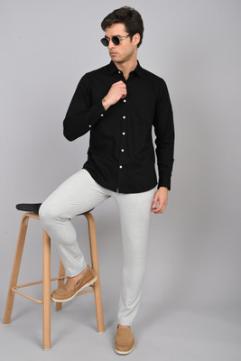IN&AVI Men Solid Casual Black Shirt