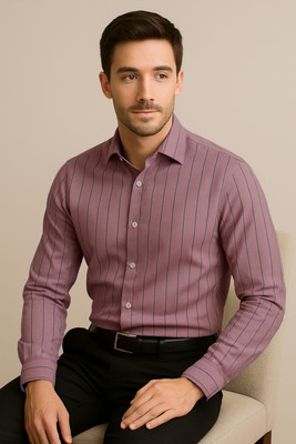 oquent Men Solid Casual Purple Shirt