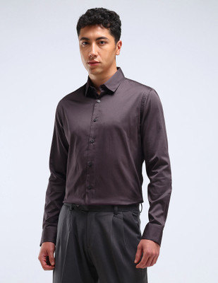 FLYING MACHINE Men Solid Formal Red Shirt