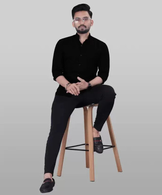 HouseOfCommon Men Solid Casual Black Shirt
