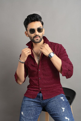 Growwax Men Self Design Casual Maroon Shirt