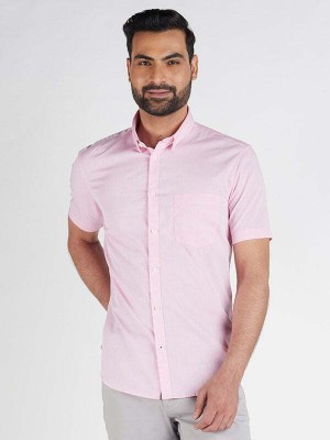 INDIAN TERRAIN Men Solid Casual Pink Shirt