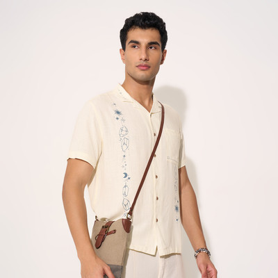 7 Alt by Pantaloons Men Solid Casual White Shirt