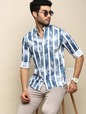 INVICTUS Men Striped Casual Blue Shirt