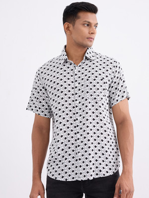 Spykar Men Geometric Print Casual White Shirt
