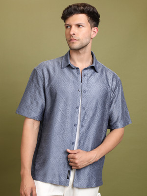 HIGHLANDER Men Solid Casual Blue Shirt