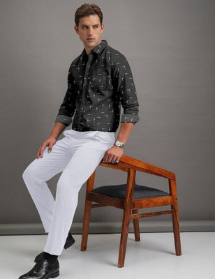 PAVITRAHUB Men Printed Casual Black Shirt