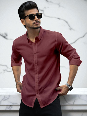 Yanthi Trend Men Solid Casual Maroon Shirt