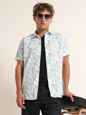 WHISQ Men Printed Casual Blue, White Shirt