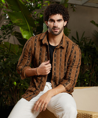 CAMPUS SUTRA Men Striped Casual Brown Shirt