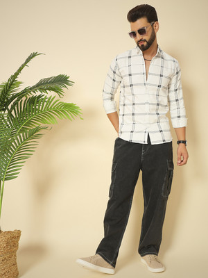 youth first Men Checkered Casual White, Black Shirt