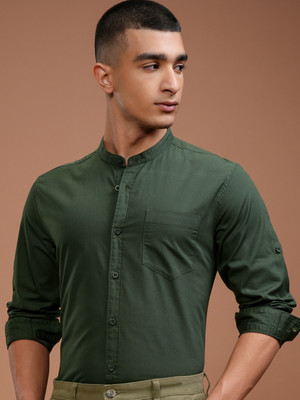HIGHLANDER Men Solid Casual Green Shirt