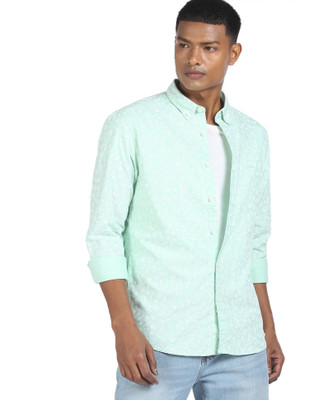 FLYING MACHINE Men Solid Casual Green Shirt