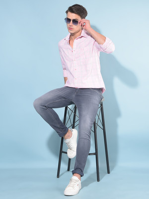 CRIMSOUNE CLUB Men Checkered Casual Pink Shirt