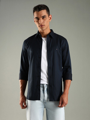 TOMMY HILFIGER Men Striped Casual Maroon Shirt