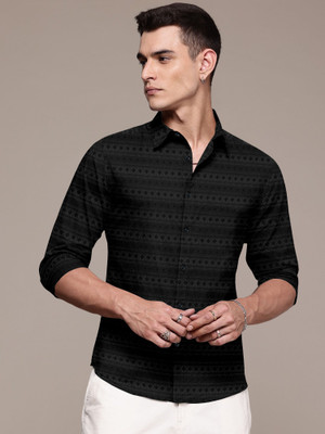 Growwax Men Printed Casual Black Shirt