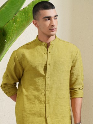 HIGHLANDER Men Self Design Casual Green Shirt