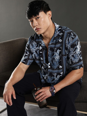 Eszett Men Printed Casual Dark Blue Shirt