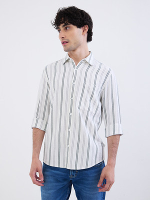 Spykar Men Striped Casual White Shirt