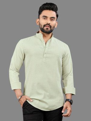 Svatantra Men Solid Straight Kurta(Green)