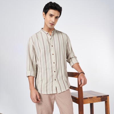 7 Alt by Pantaloons Men Solid Casual White Shirt