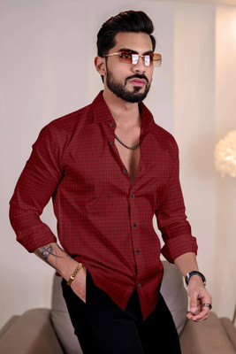 JD EVENTS MANAGEMENT Men Solid Casual Maroon Shirt