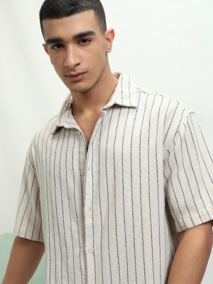 HIGHLANDER Men Striped Casual White Shirt