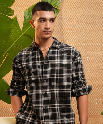 HIGHLANDER Men Checkered Casual Black Shirt
