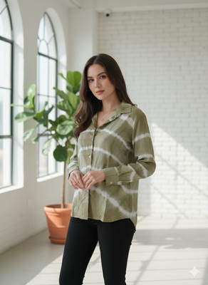 Profitrs Women Printed Casual Green Shirt