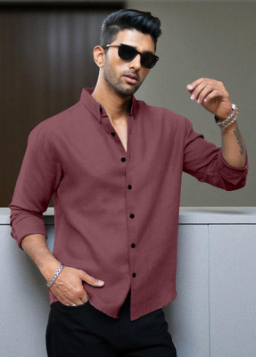 Yanthhi Men Solid Casual Maroon Shirt