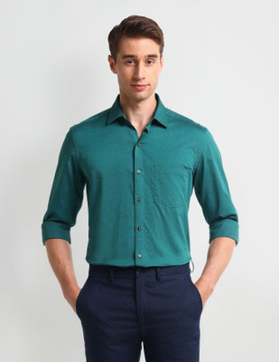 ARROW Men Solid Formal Green Shirt
