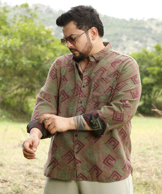 Instafab Plus Men Geometric Print Casual Brown Shirt