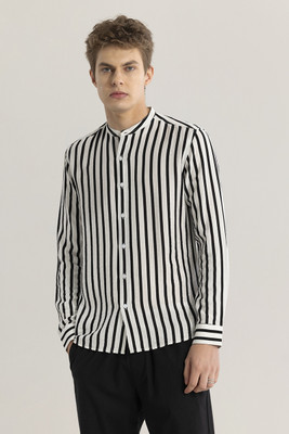 Snitch Men Striped Casual White Shirt