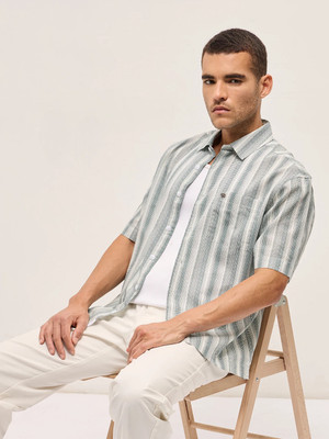 THE BEAR HOUSE Men Striped Casual Green Shirt