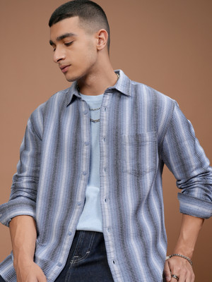 HIGHLANDER Men Striped Casual Blue Shirt