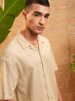 HIGHLANDER Men Solid Casual Beige Shirt