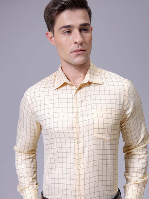 The Indian Garage Co. Men Checkered Formal Yellow Shirt