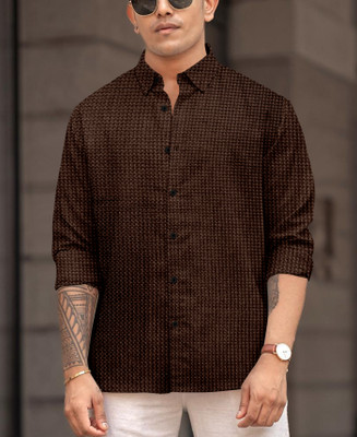 SM FASHION Men Solid Casual Brown Shirt