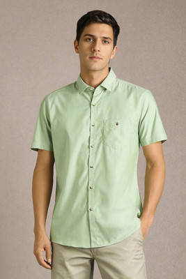 LOUIS PHILIPPE Men Solid Casual Green Shirt