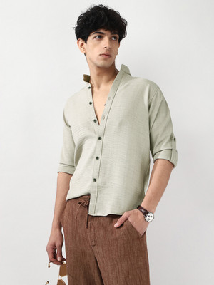 Urbano Fashion Men Solid Casual Grey Shirt