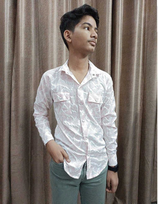 Shreya clothing Men Self Design Casual White Shirt